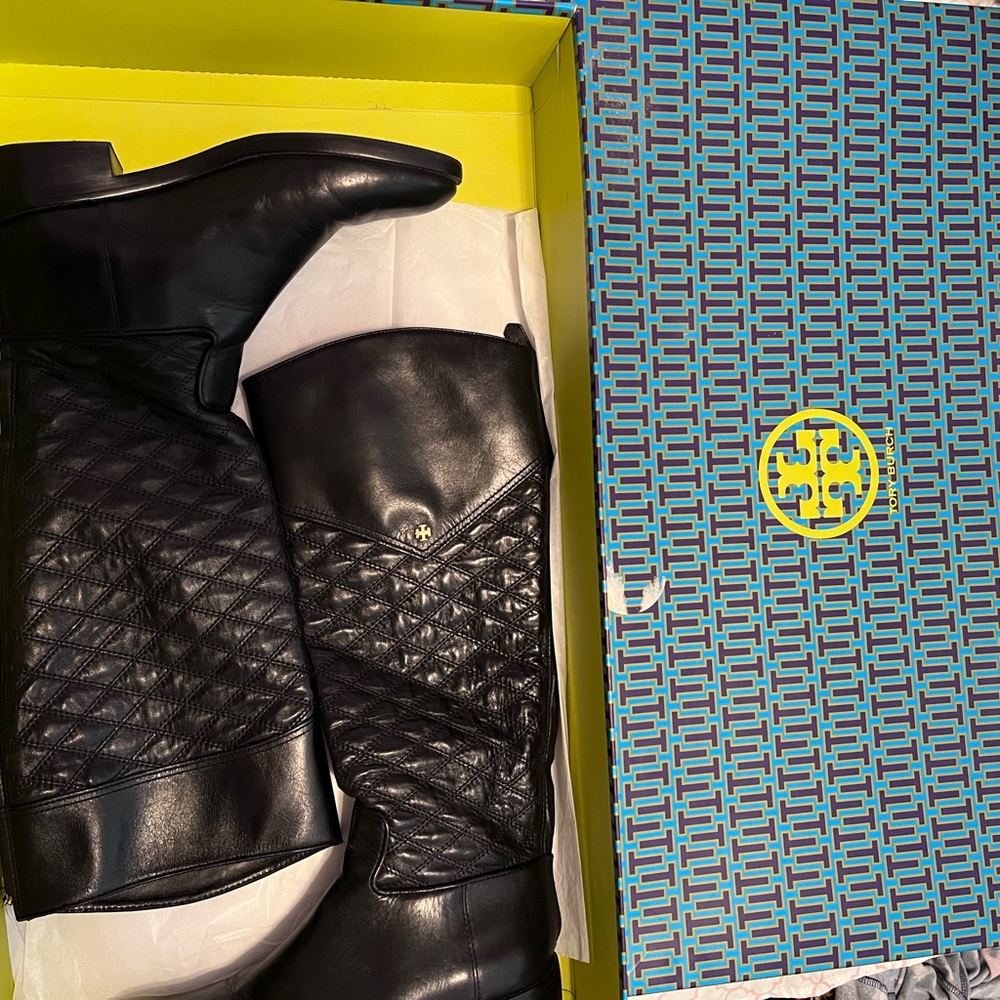 Tory burch boots